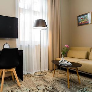 Deluxe Double or Twin Room Garden View